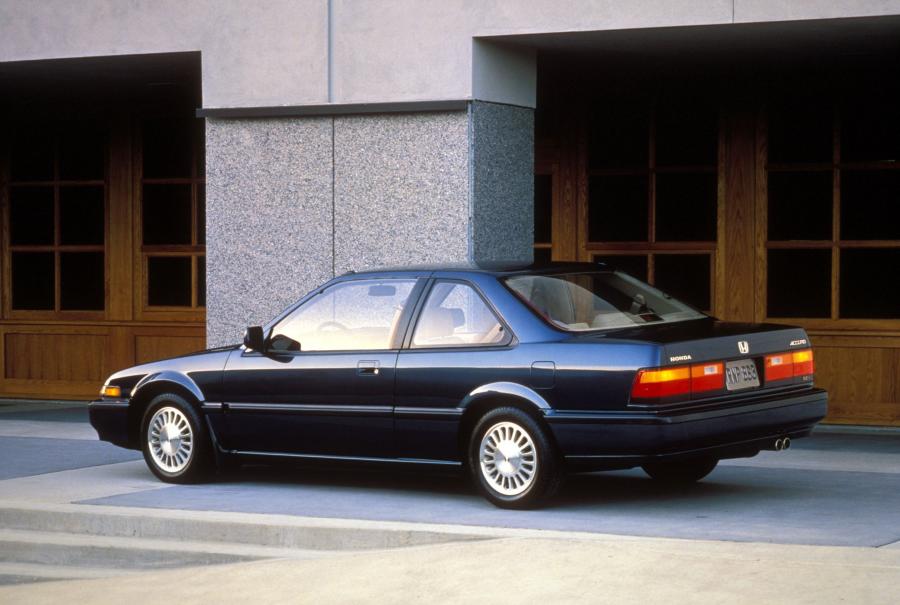  Honda Accord 1986 года  (фото 2 из 26)